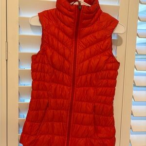 Athleta Puffer Vest